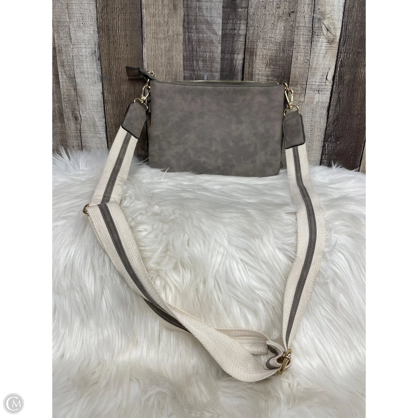 Crossbody By Cmf, Size: Medium