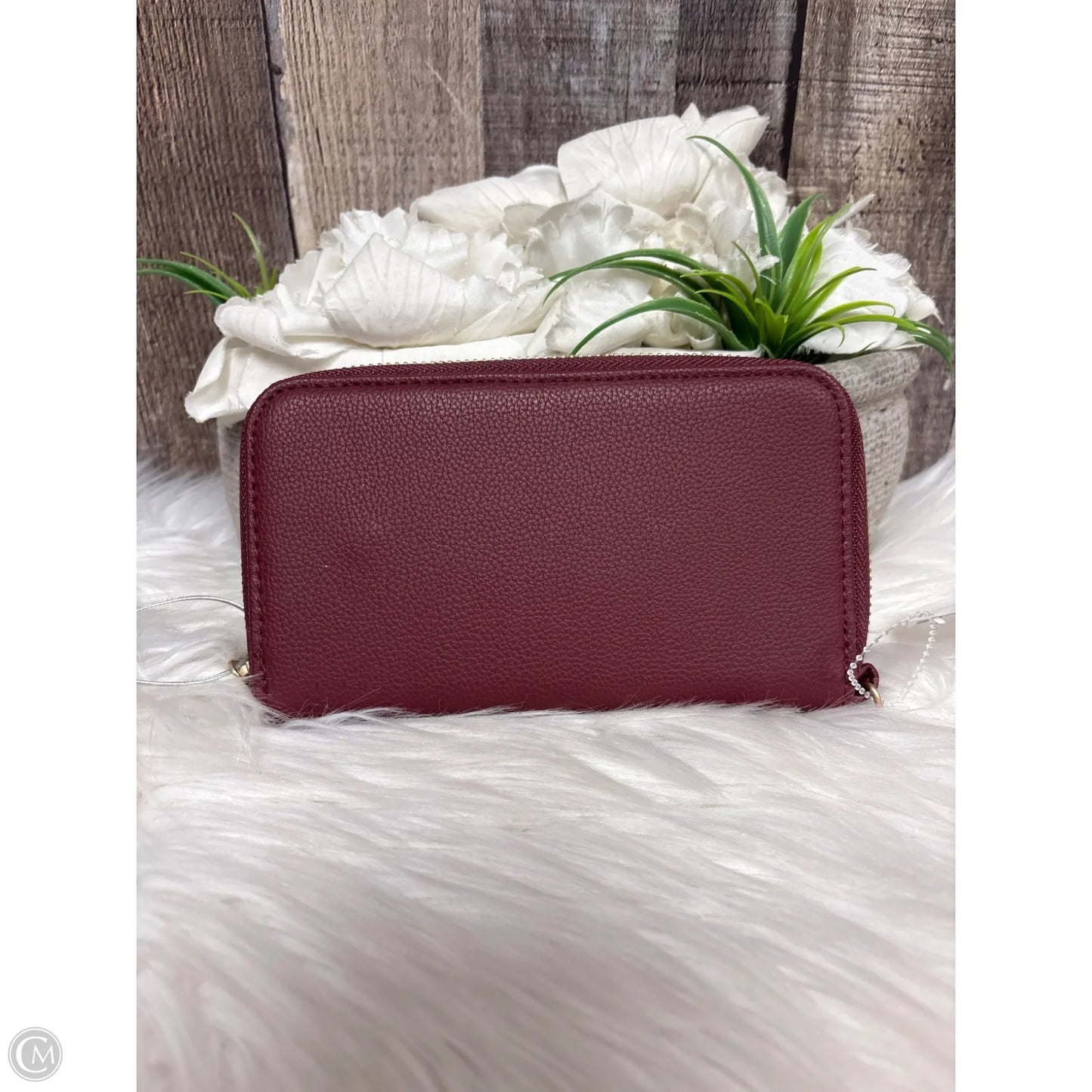 Wallet By Thirty One, Size: Medium