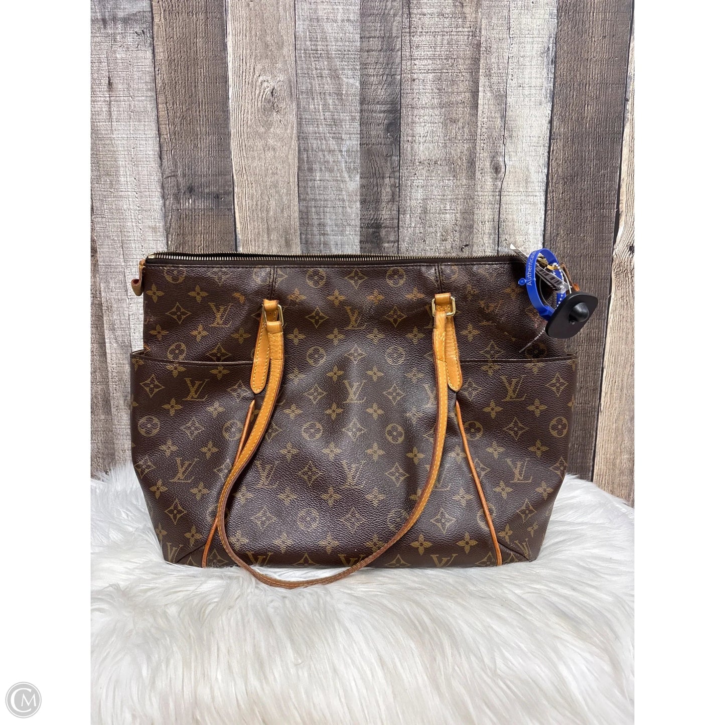 Handbag Luxury Designer By Louis Vuitton, Size: Large