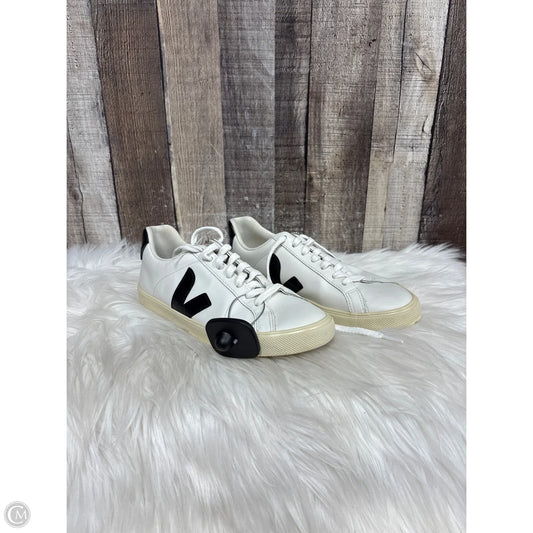 Shoes Sneakers By Veja In White, Size: 6