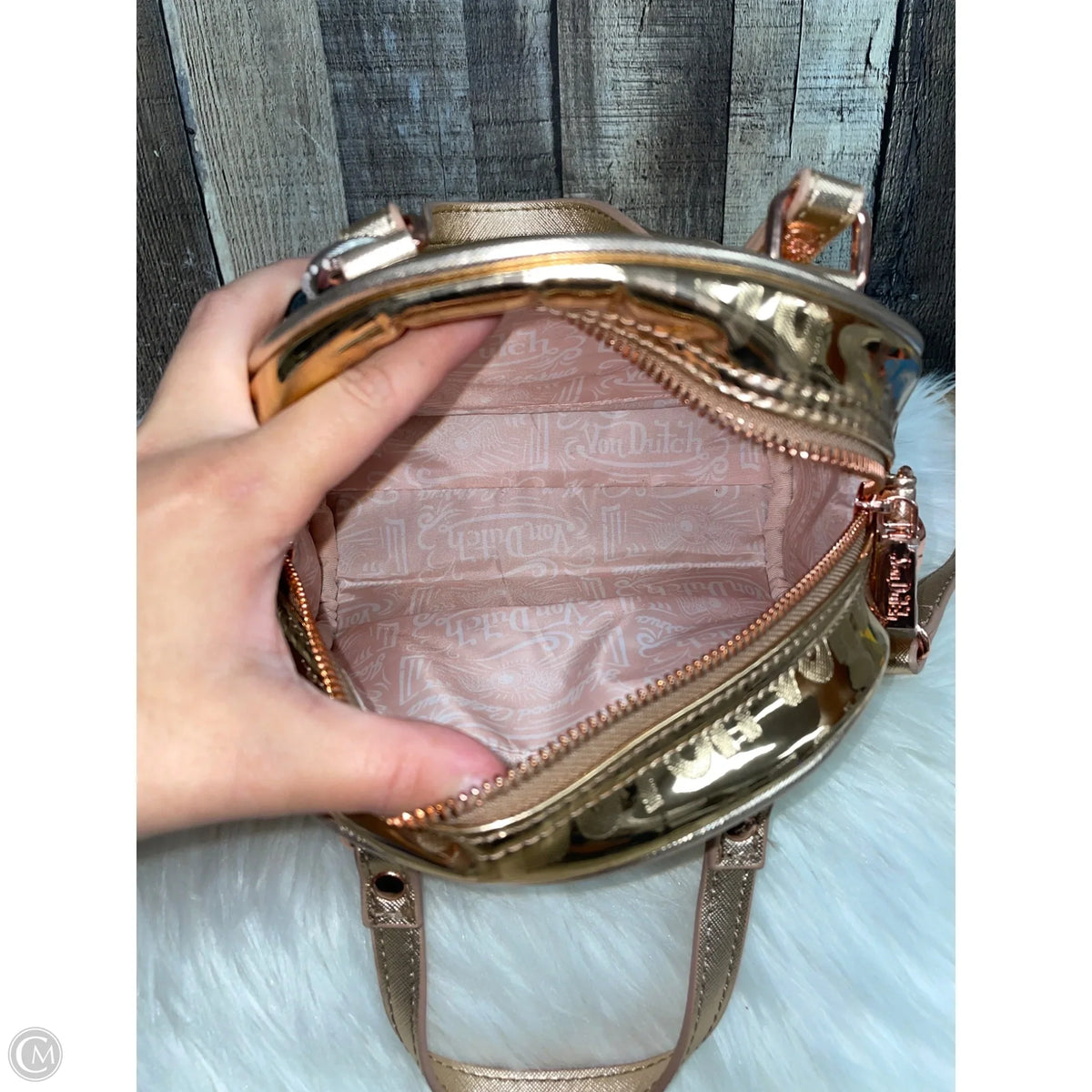 Crossbody By Von Dutch, Size: Small