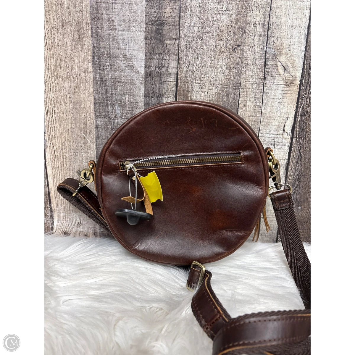 Crossbody Leather By Clothes Mentor, Size: Medium