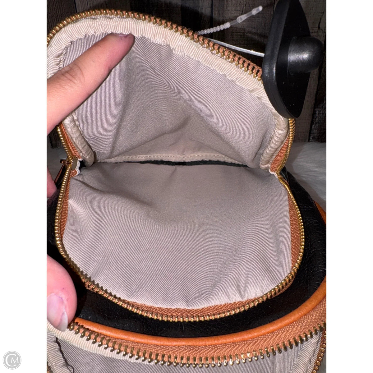 Backpack Leather By Valentina, Size: Medium