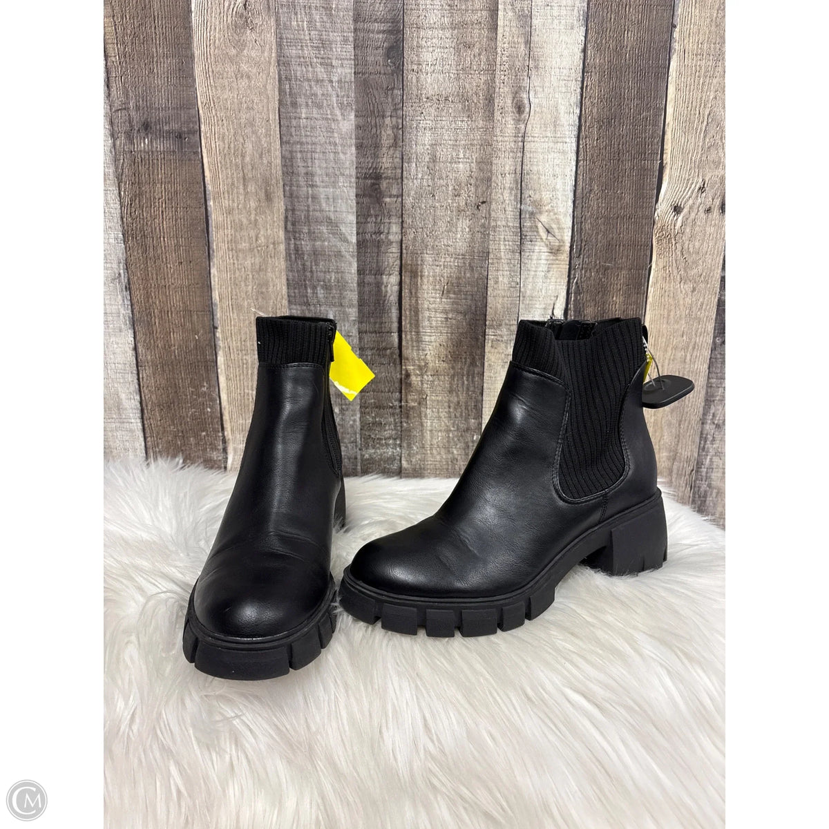 Boots Ankle Heels By Universal Thread In Black, Size: 7.5