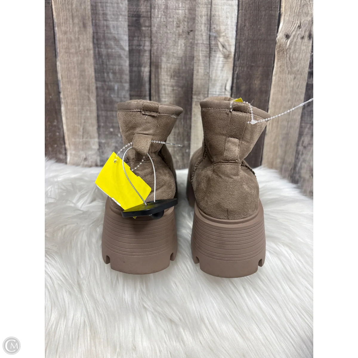 Boots Ankle Heels By Cmf In Tan, Size: 8