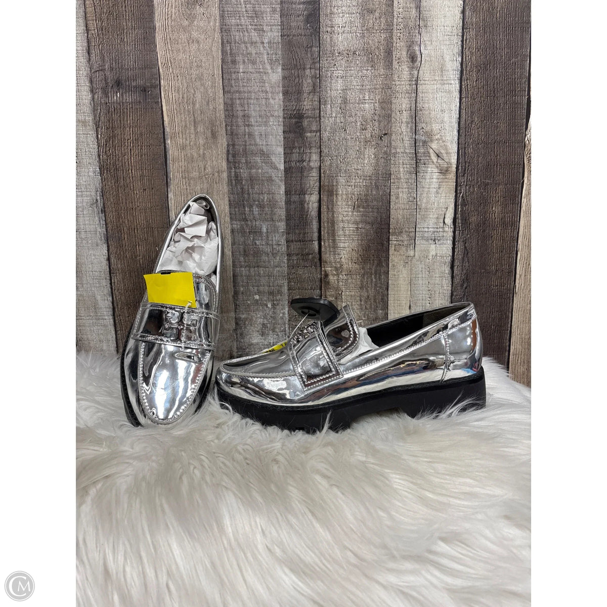 Shoes Designer By Tory Burch In Silver, Size: 8