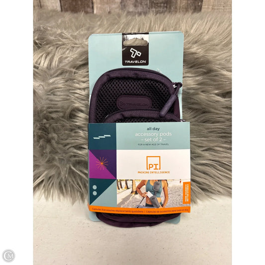 Accessory Label By Travelon, Size: Medium