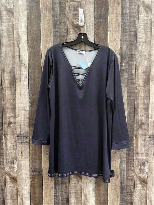 Top Long Sleeve By Cme  Size: 1x