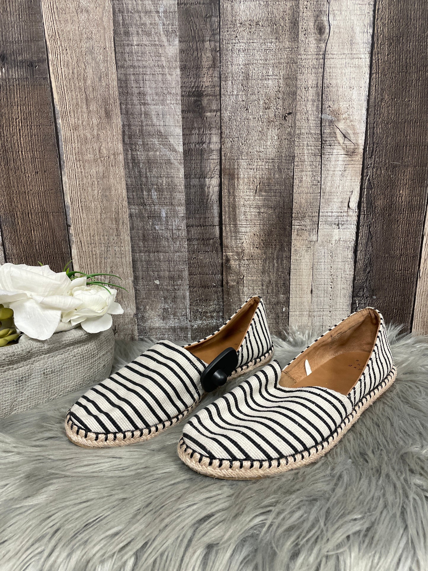 Striped Pattern Shoes Flats A New Day, Size 8