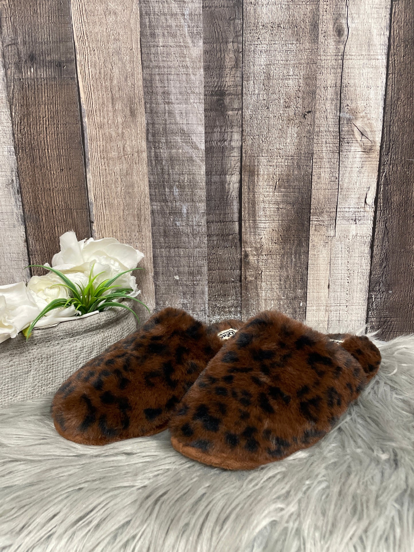 Animal Print Slippers Cme, Size 7