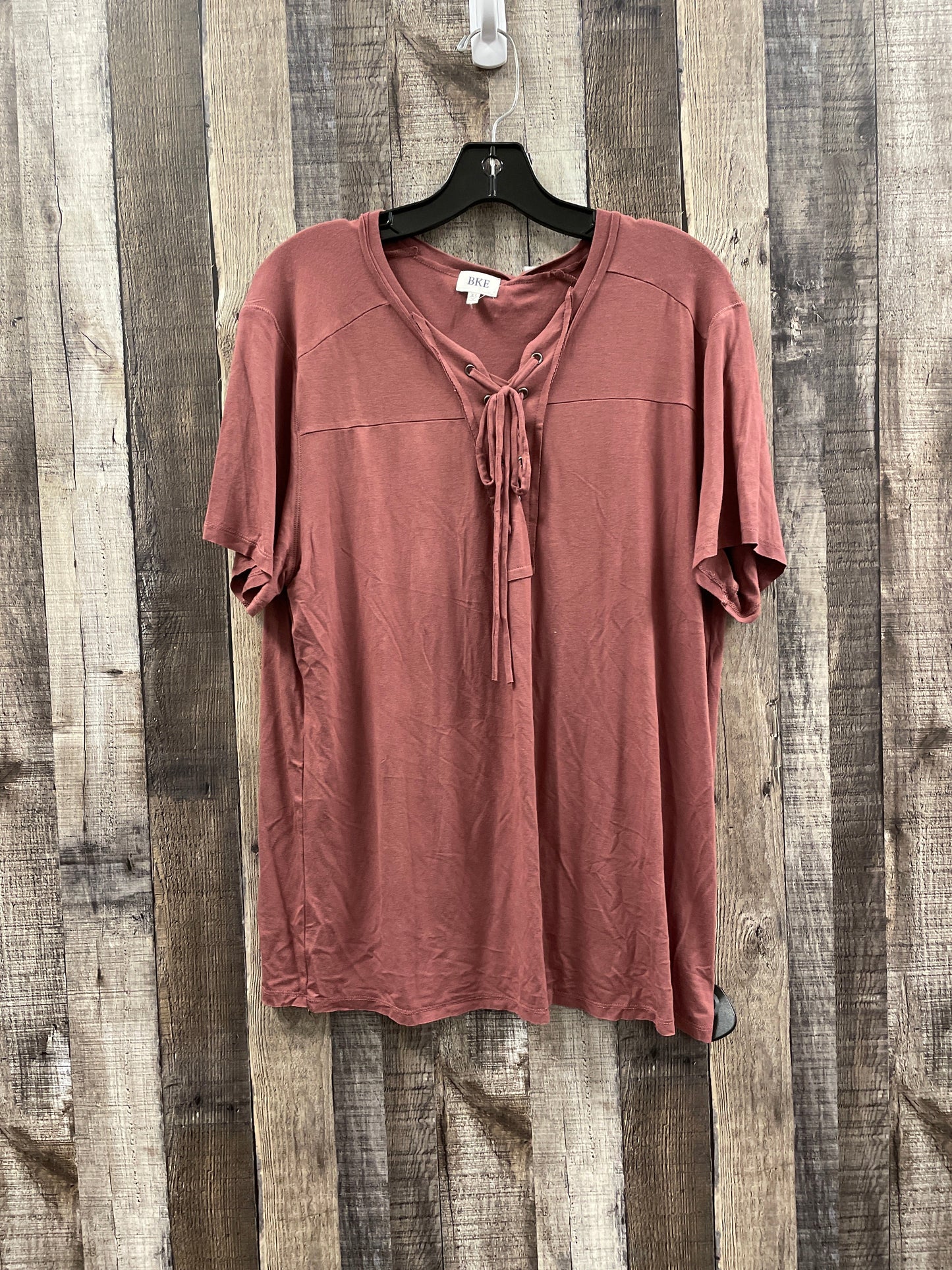 Top Short Sleeve By Bke In Brown, Size: Xl