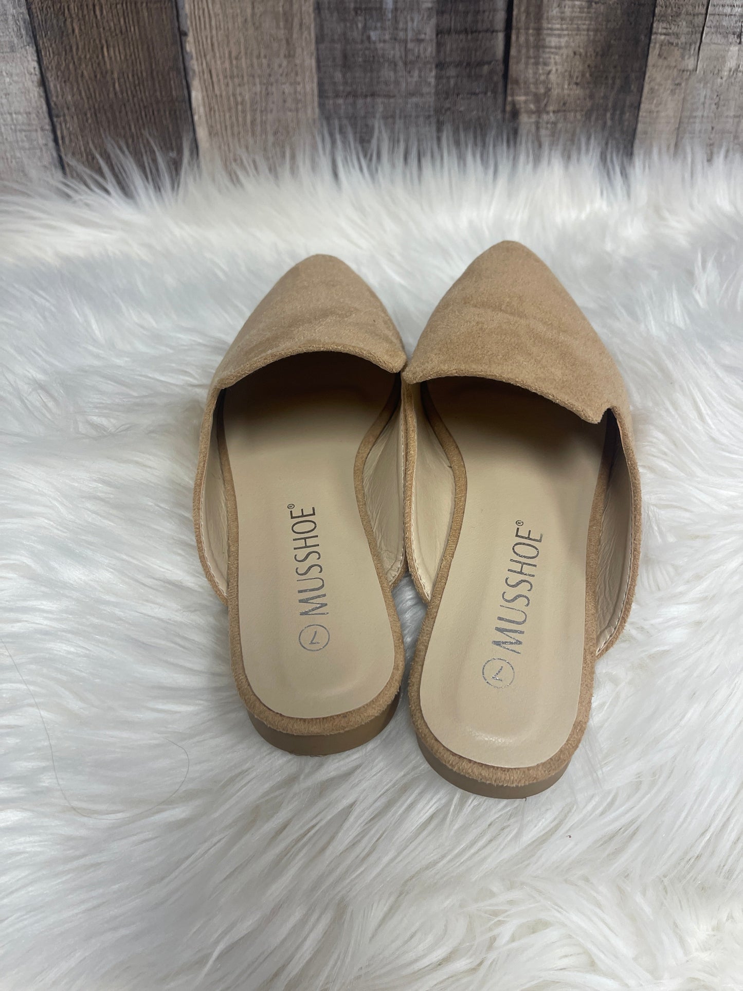 Shoes Flats By Cme In Tan, Size: 7