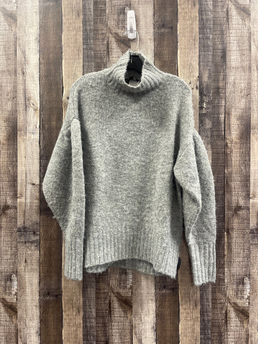 Sweater By Express In Grey, Size: S