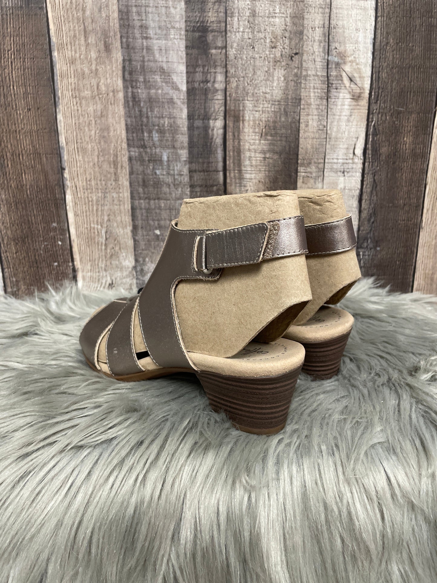 Sandals Heels Block By Clarks In Taupe, Size: 9.5