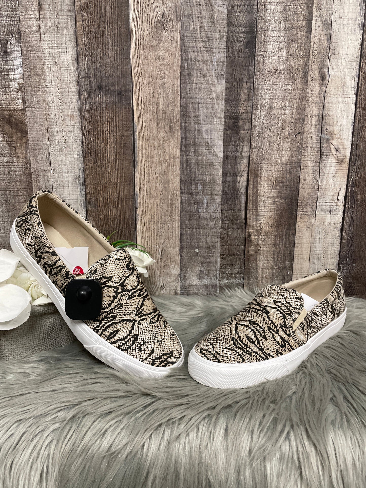 Shoes Flats By Keds In Snakeskin Print, Size: 11.5