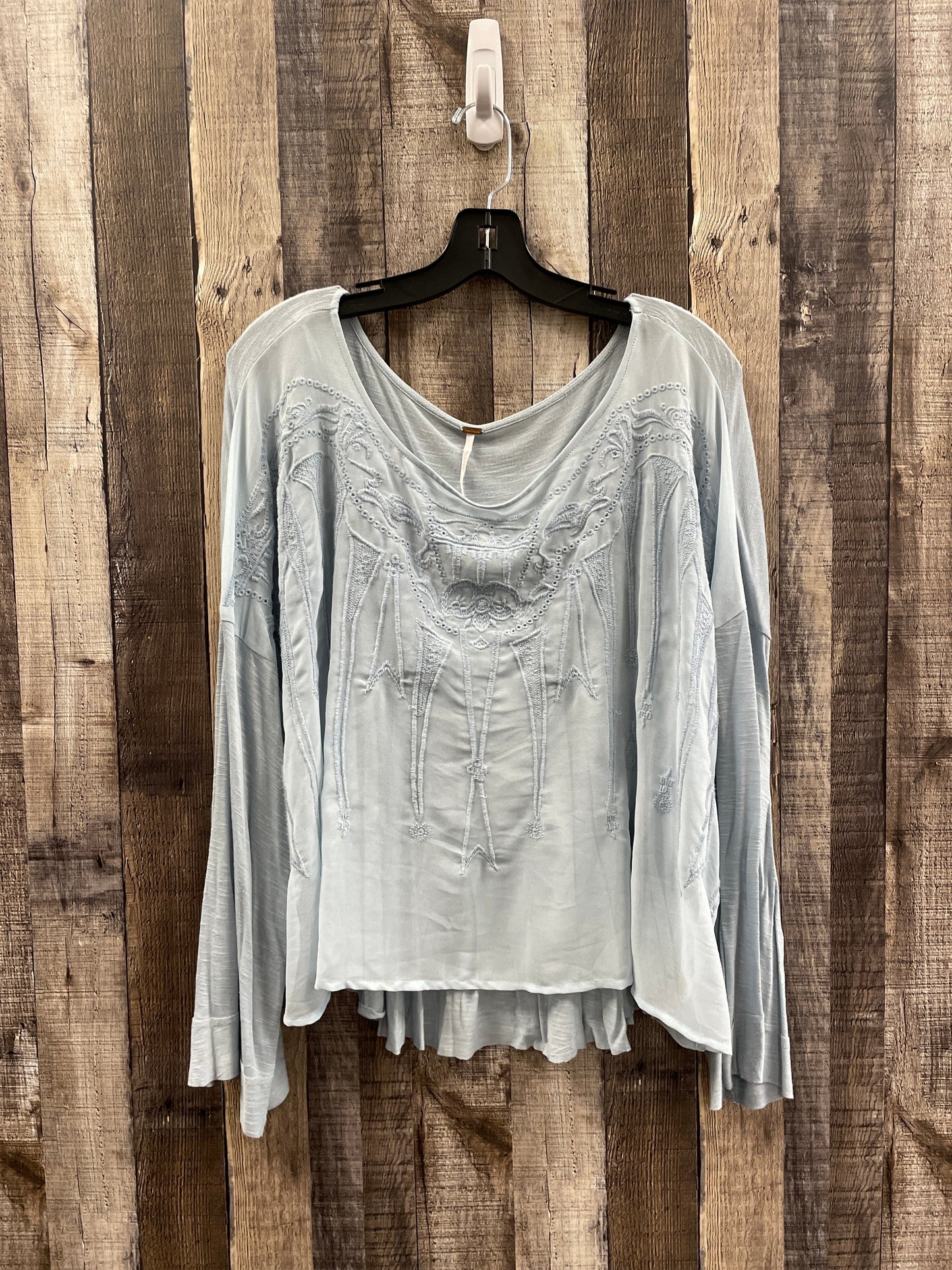 Top Long Sleeve By Free People In Blue, Size: L