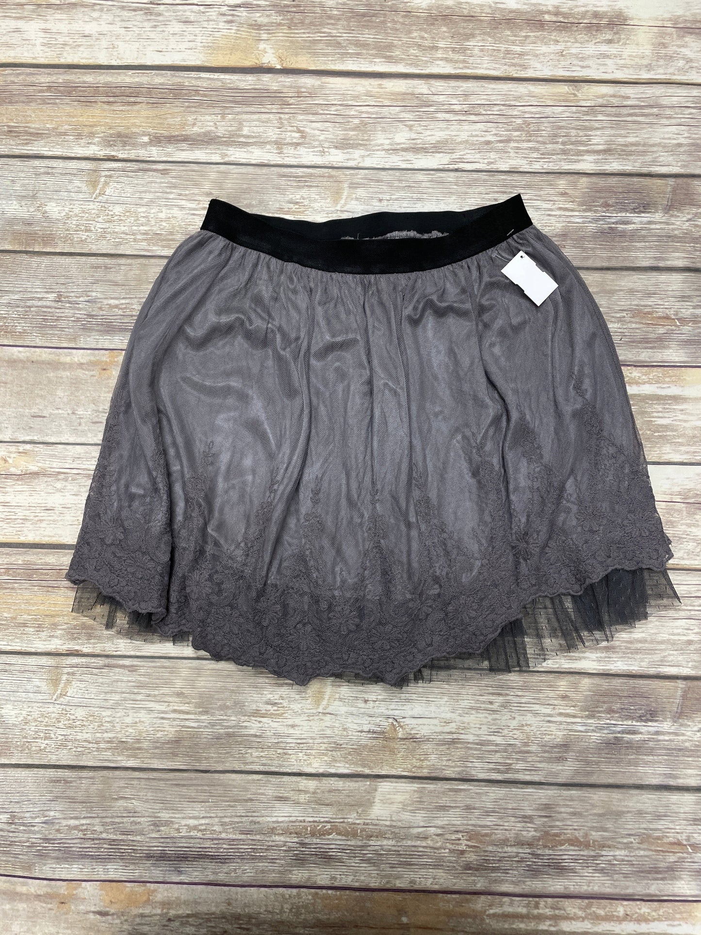 Skirt Midi By Ezra In Grey, Size: L