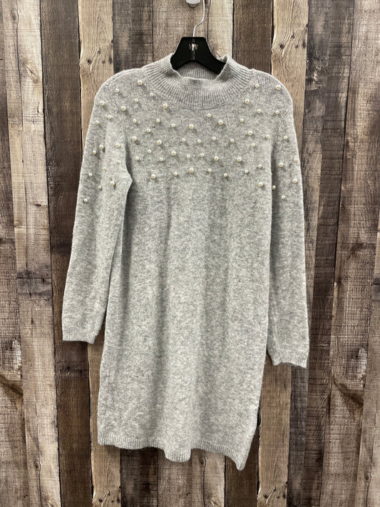 Dress Sweater By Ann Taylor In Grey, Size: M