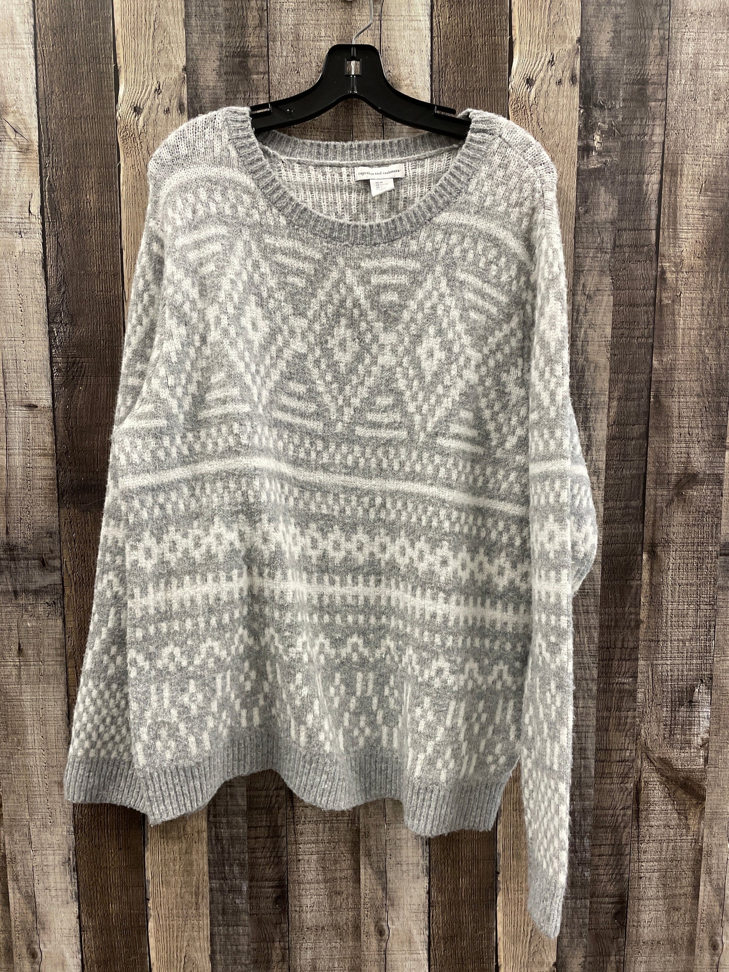 Sweater By Cupcakes And Cashmere In Grey & White, Size: Xl