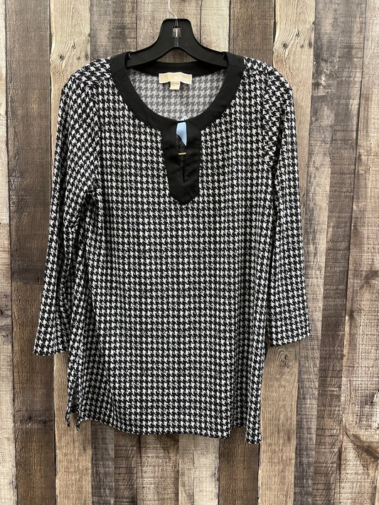 Top Long Sleeve Designer By Michael Kors In Checkered Pattern, Size: S