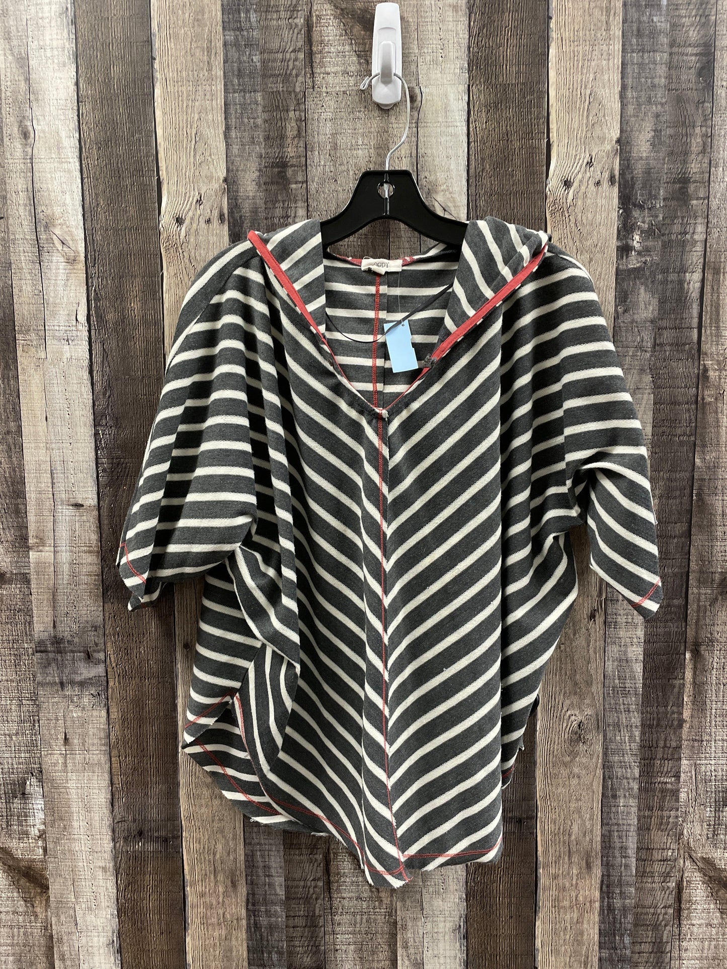 Top Short Sleeve By Oddi In Striped Pattern, Size: S