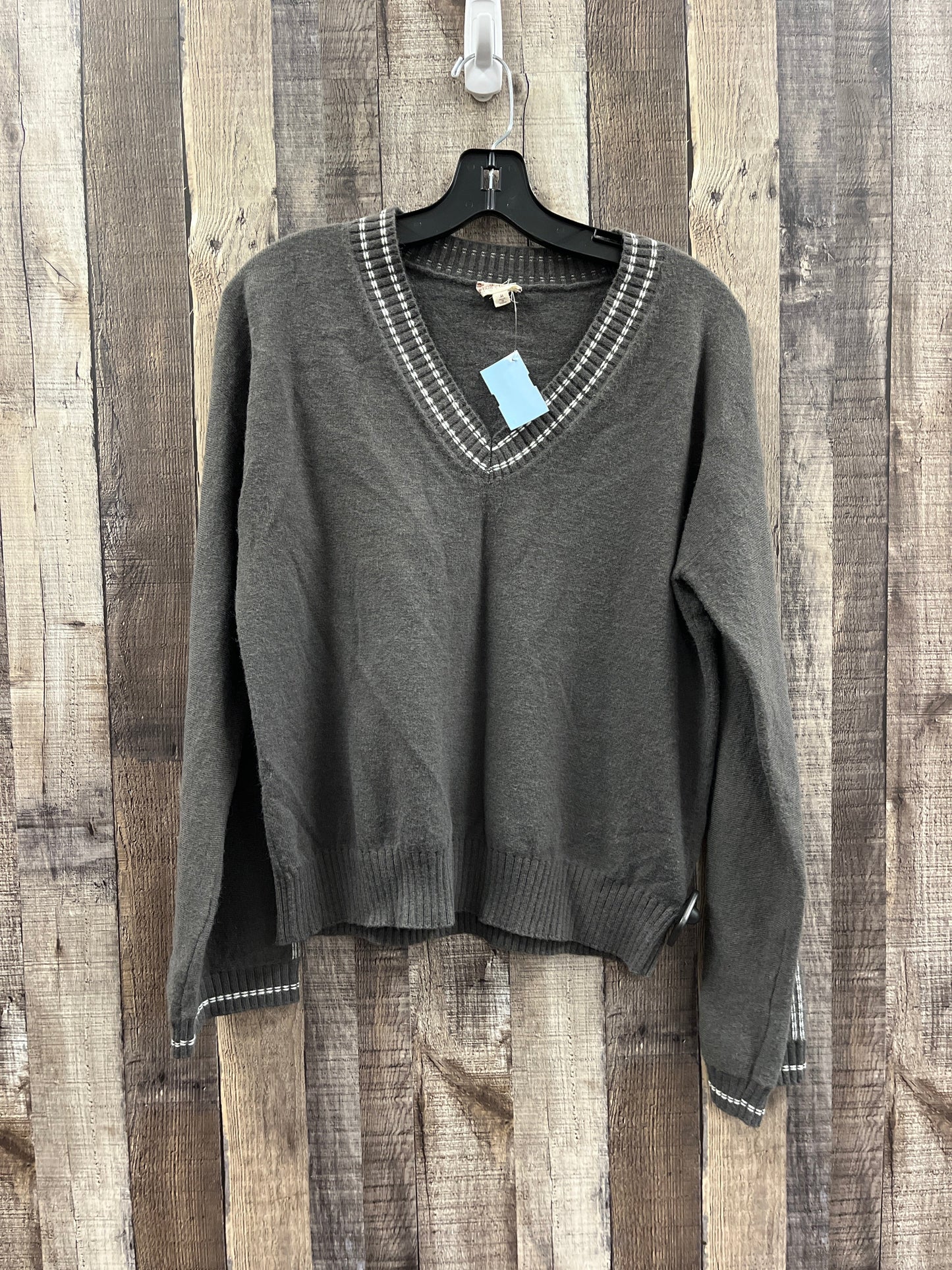 Sweater By Hem & Thread In Grey, Size: M