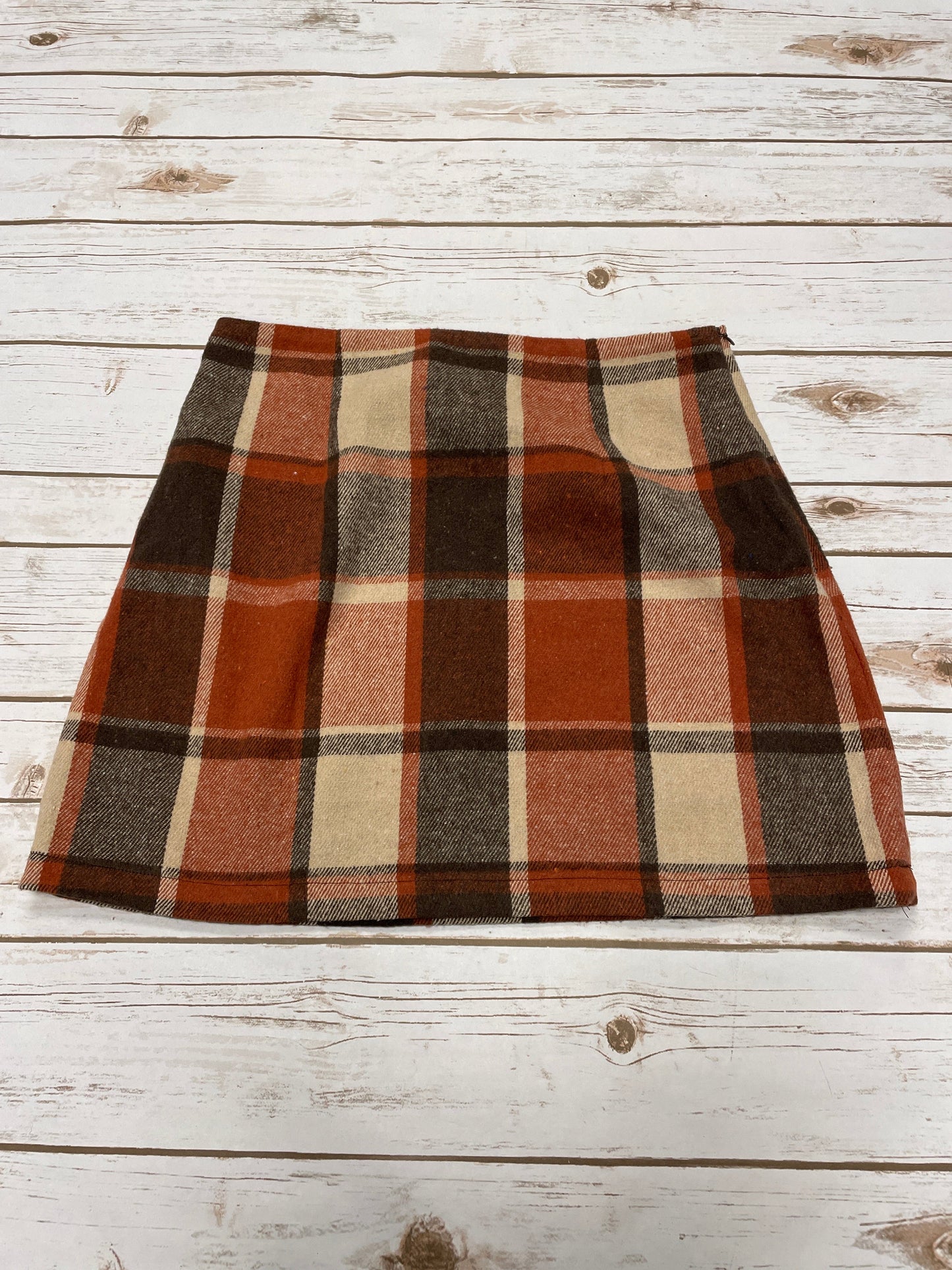 Skirt Mini & Short By Cupshe In Plaid Pattern, Size: L