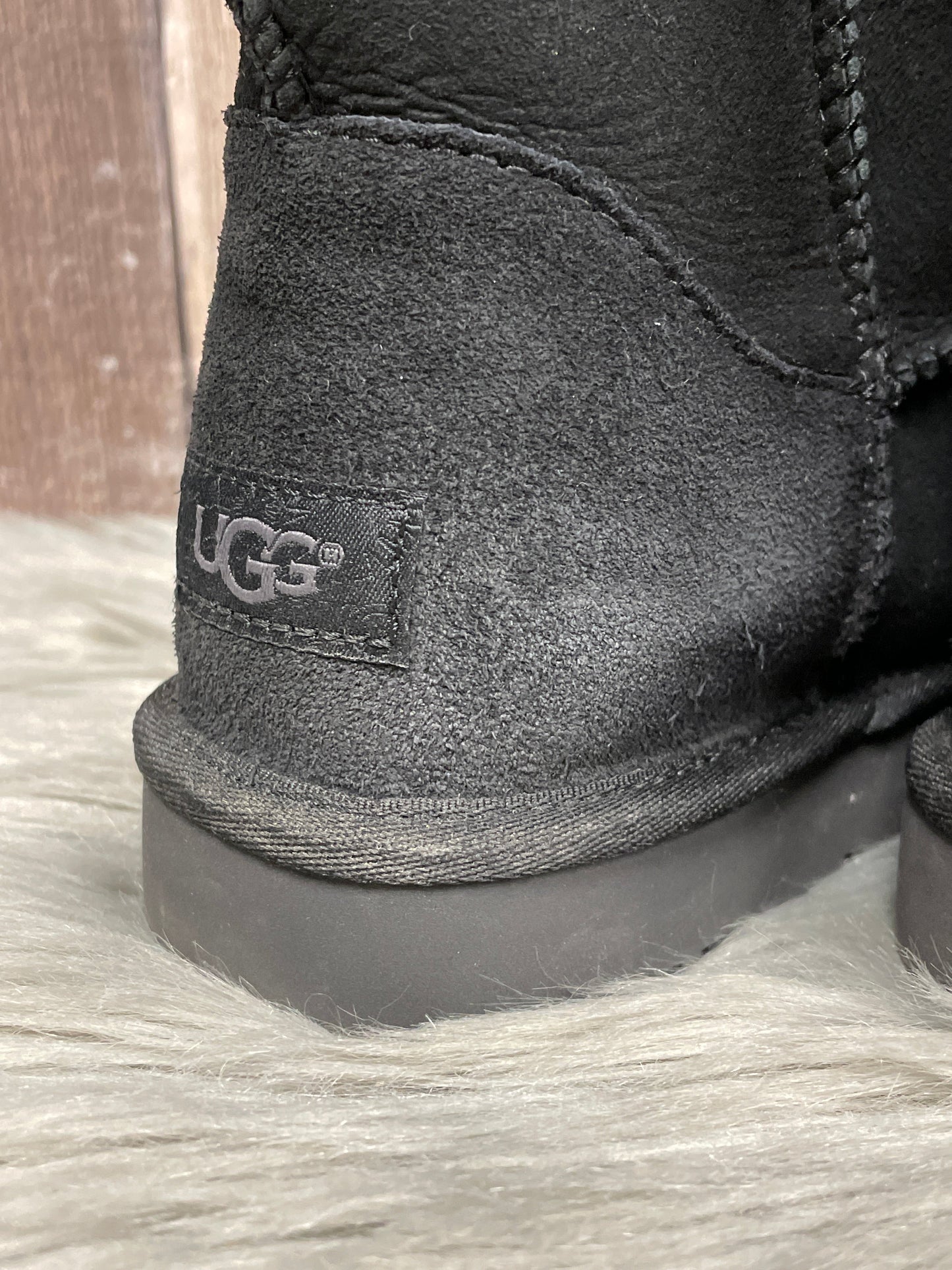 Boots Designer By Ugg In Black, Size: 6