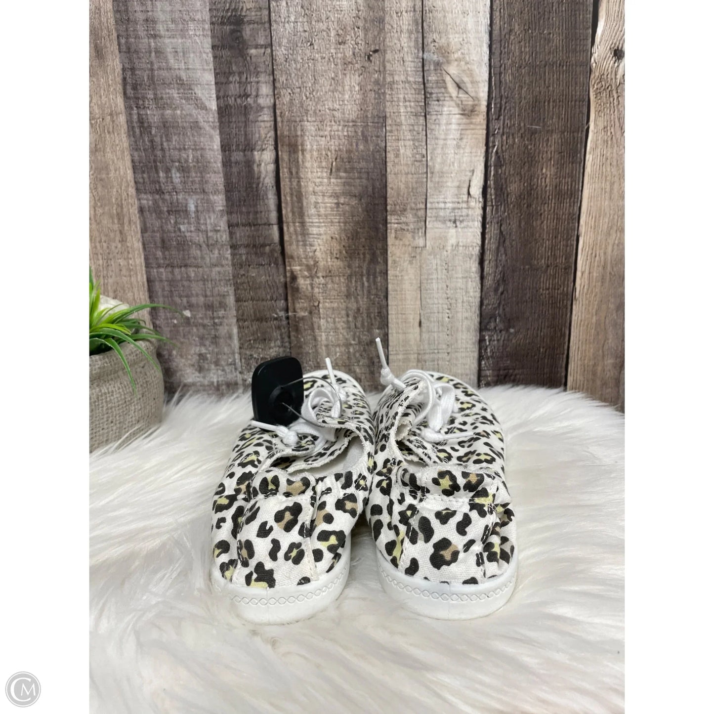 Shoes Sneakers By Time And Tru In Animal Print, Size: 8