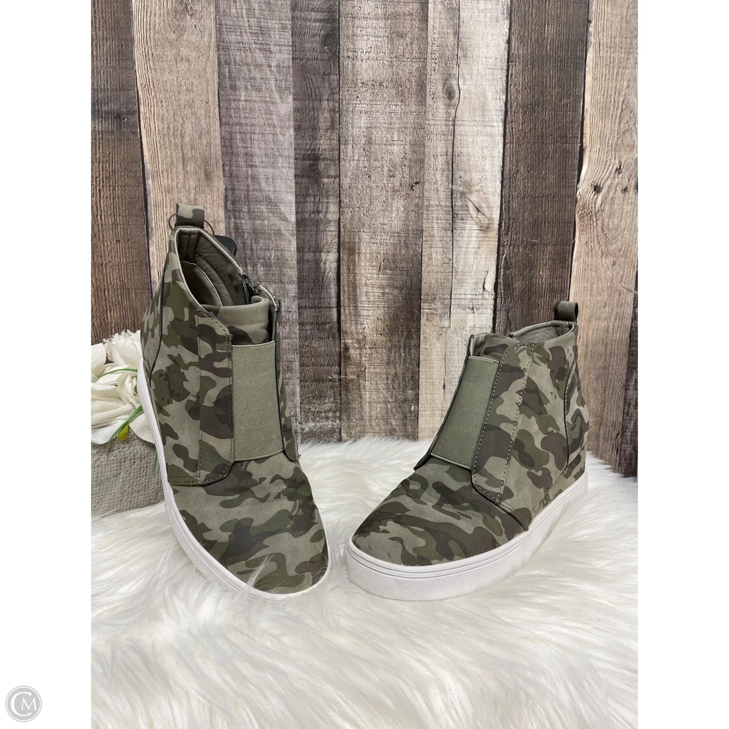 Boots Ankle Flats By Cme In Camouflage Print, Size: 8.5