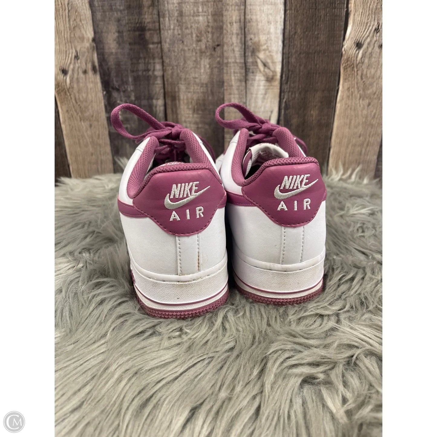 Shoes Athletic By Nike In Pink & White, Size: 9.5