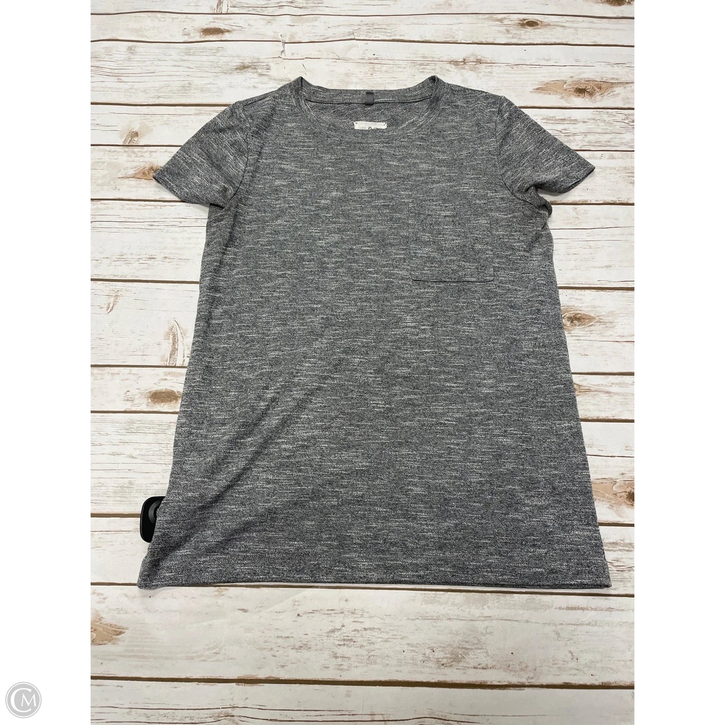 Top Short Sleeve Basic By Lou And Grey In Grey, Size: S