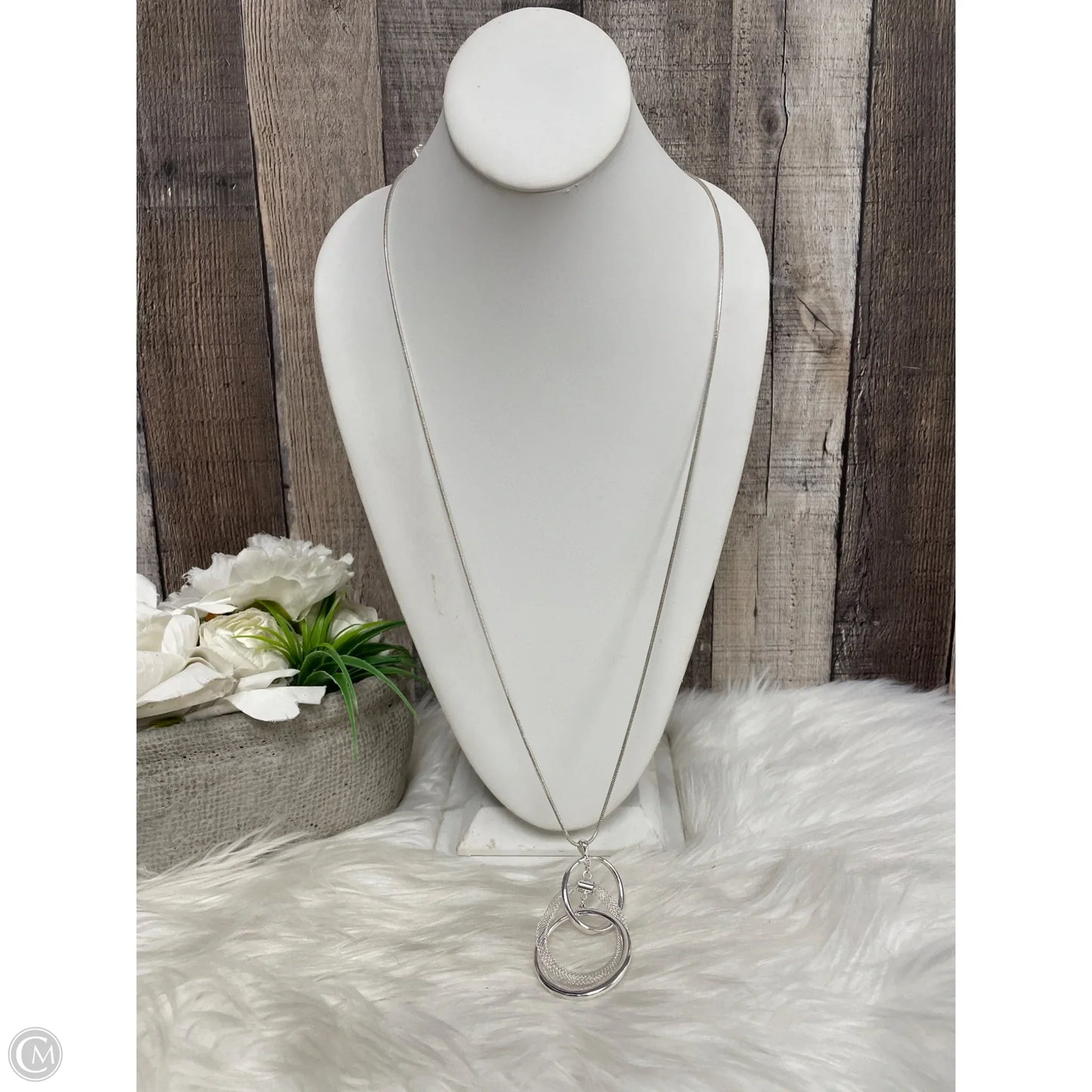 Necklace Pendant By Lc Lauren Conrad