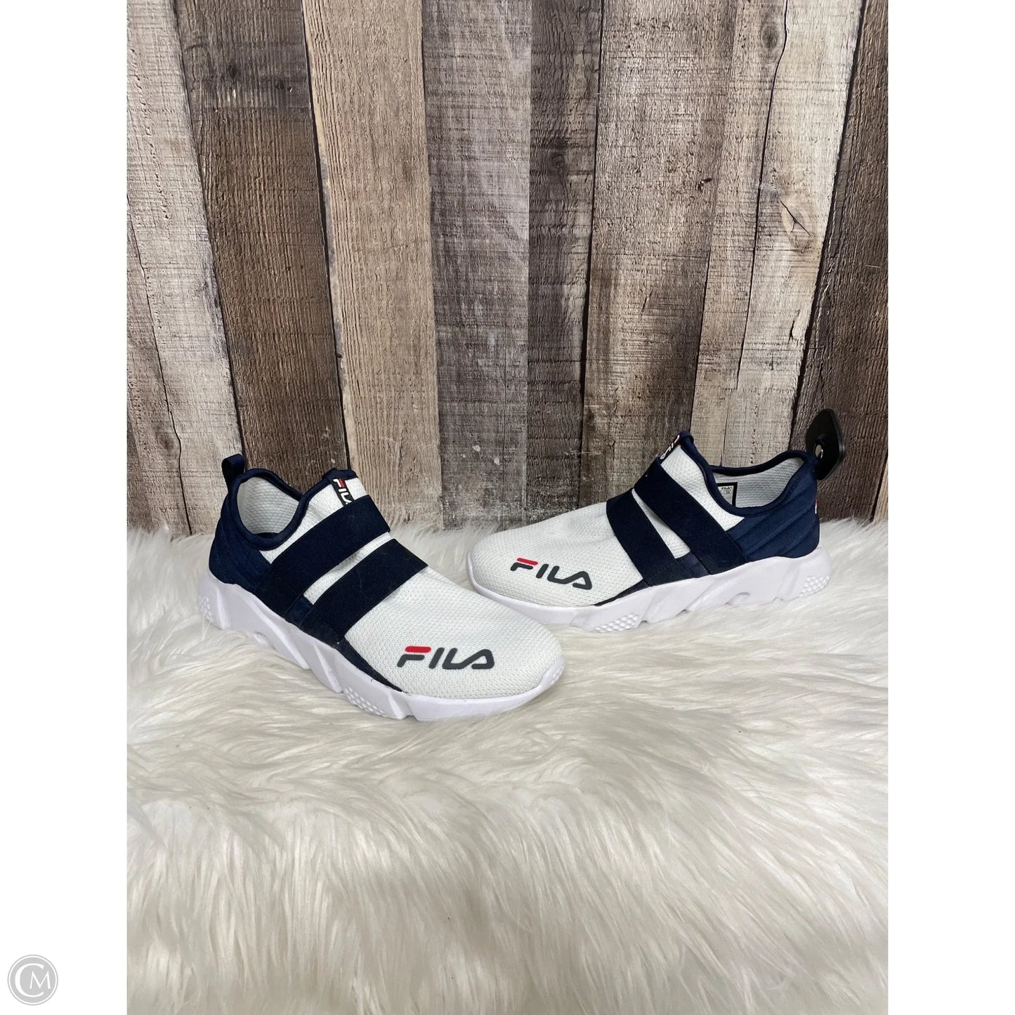 Shoes Athletic By Fila In White, Size: 9