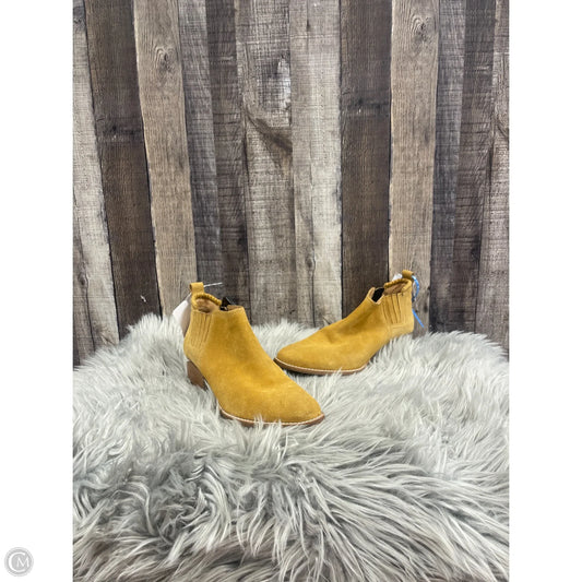 Boots Luxury Designer By Alexander Wang In Gold, Size: 9