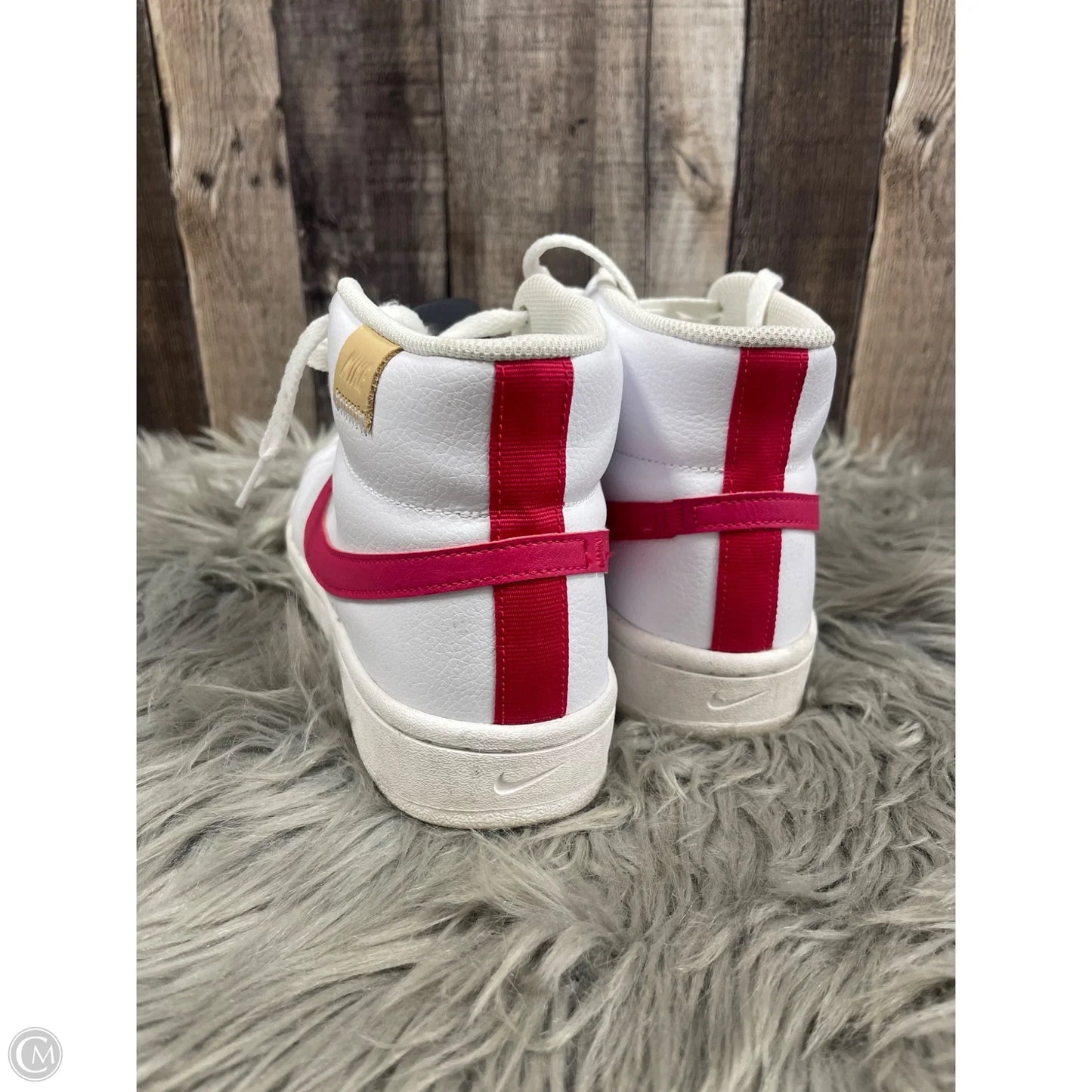 Shoes Athletic By Nike In Red & White, Size: 10