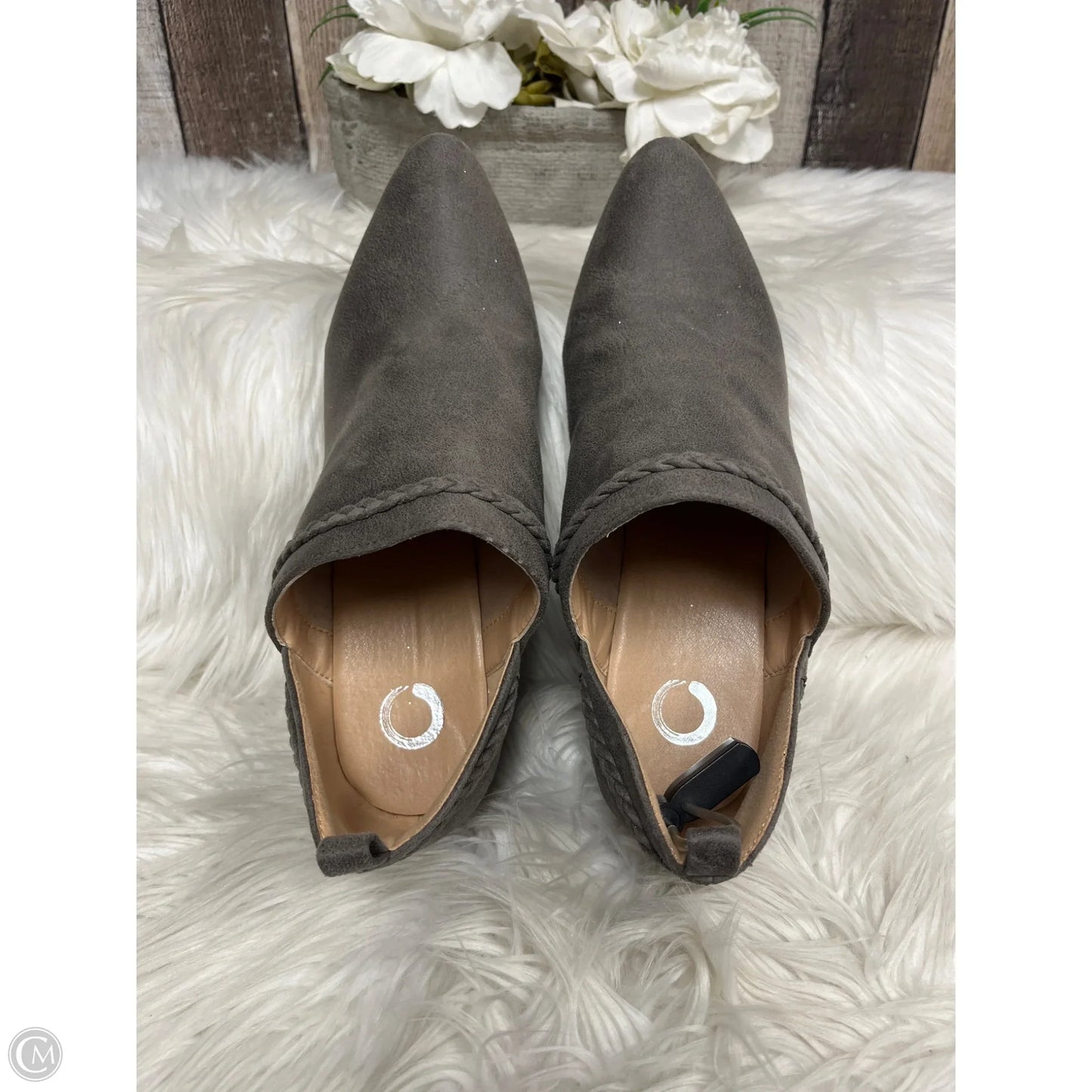 Boots Ankle Heels By Cmf In Taupe, Size: 12