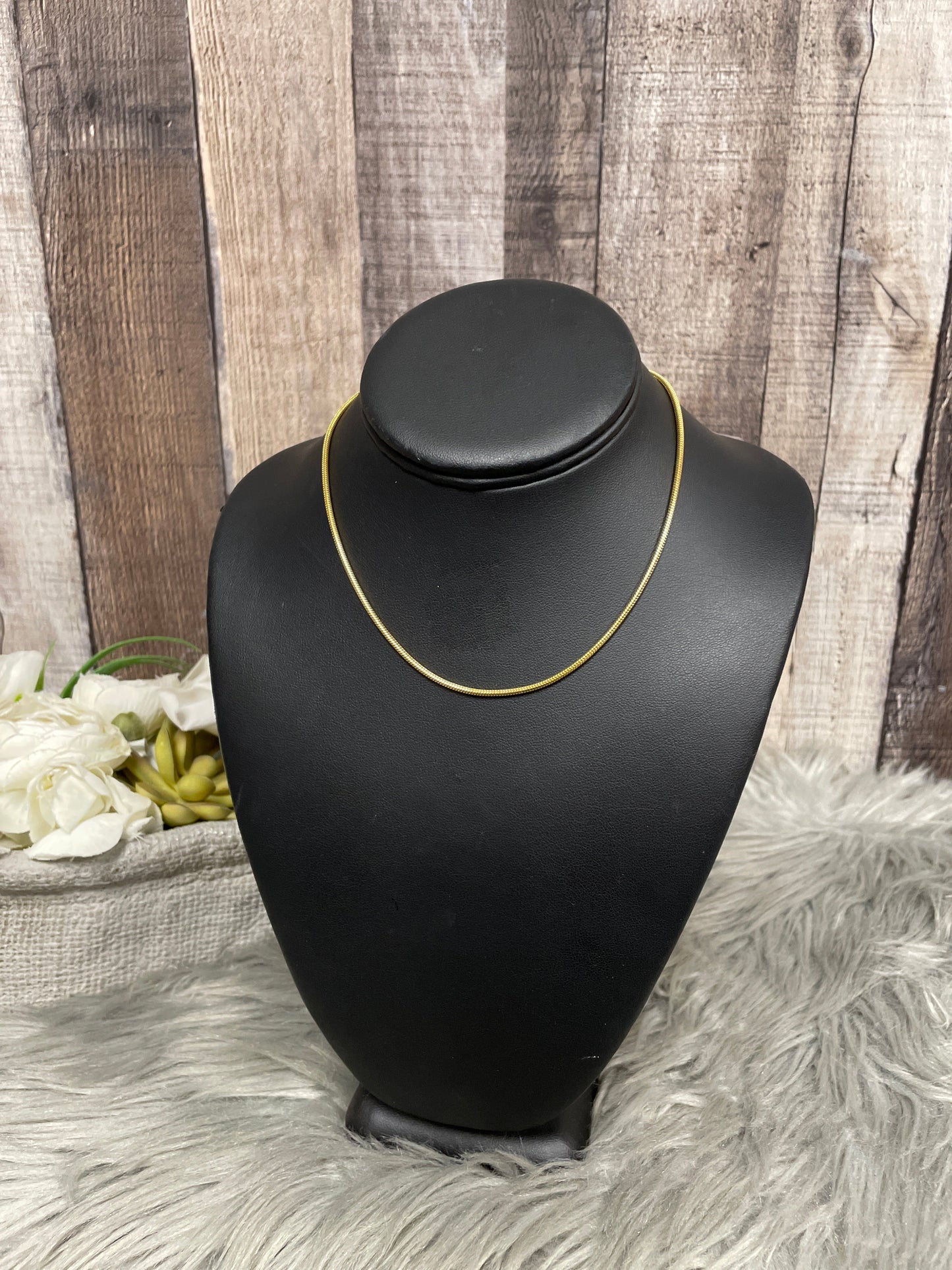 Necklace Choker & Collar By Cme