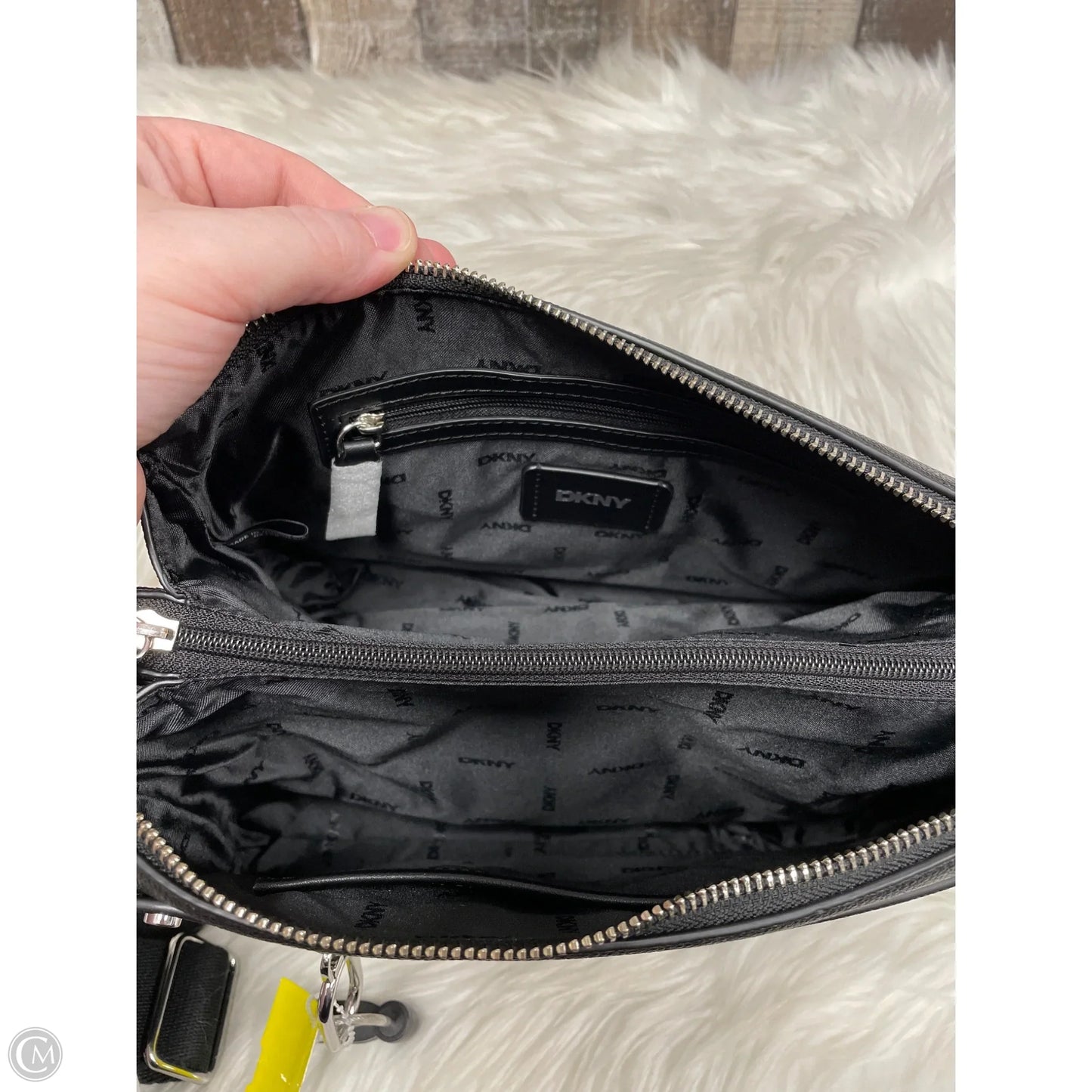 Handbag By Dkny, Size: Medium