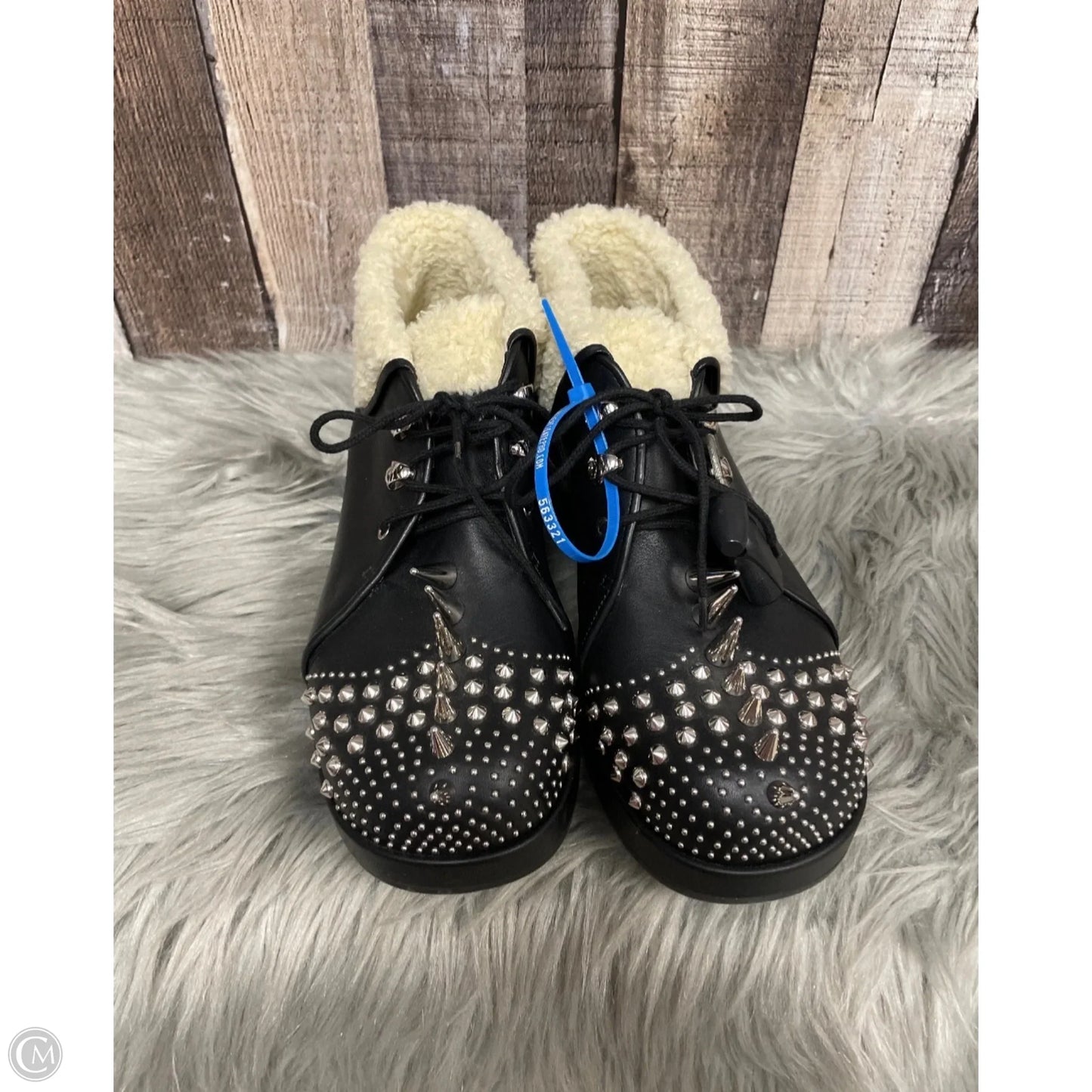 Shoes Luxury Designer By Gucci In Black, Size: 9.5
