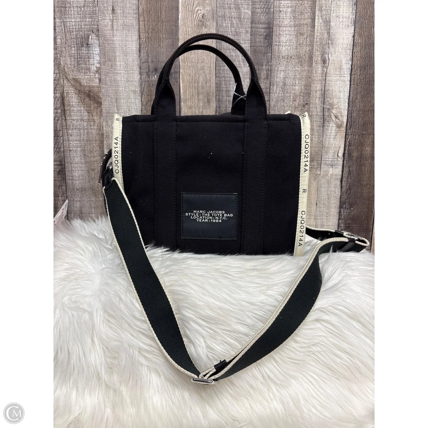 Tote Luxury Designer By Marc Jacobs, Size: Medium