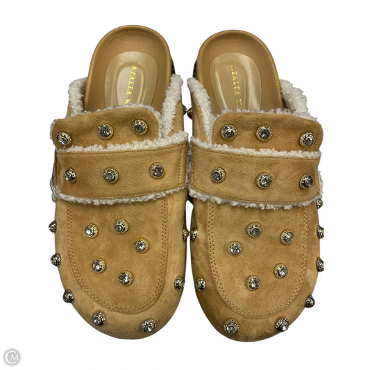 Shoes Flats By Azalea Wang In Tan & White, Size: 8