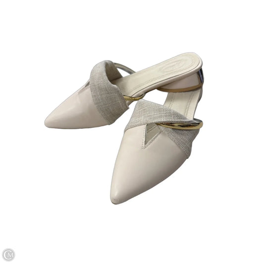 Shoes Flats By Clothes Mentor In Cream, Size: 6.5