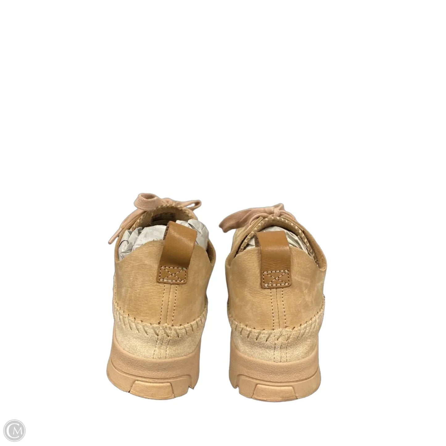 Shoes Sneakers By Clarks In Cream, Size: 10