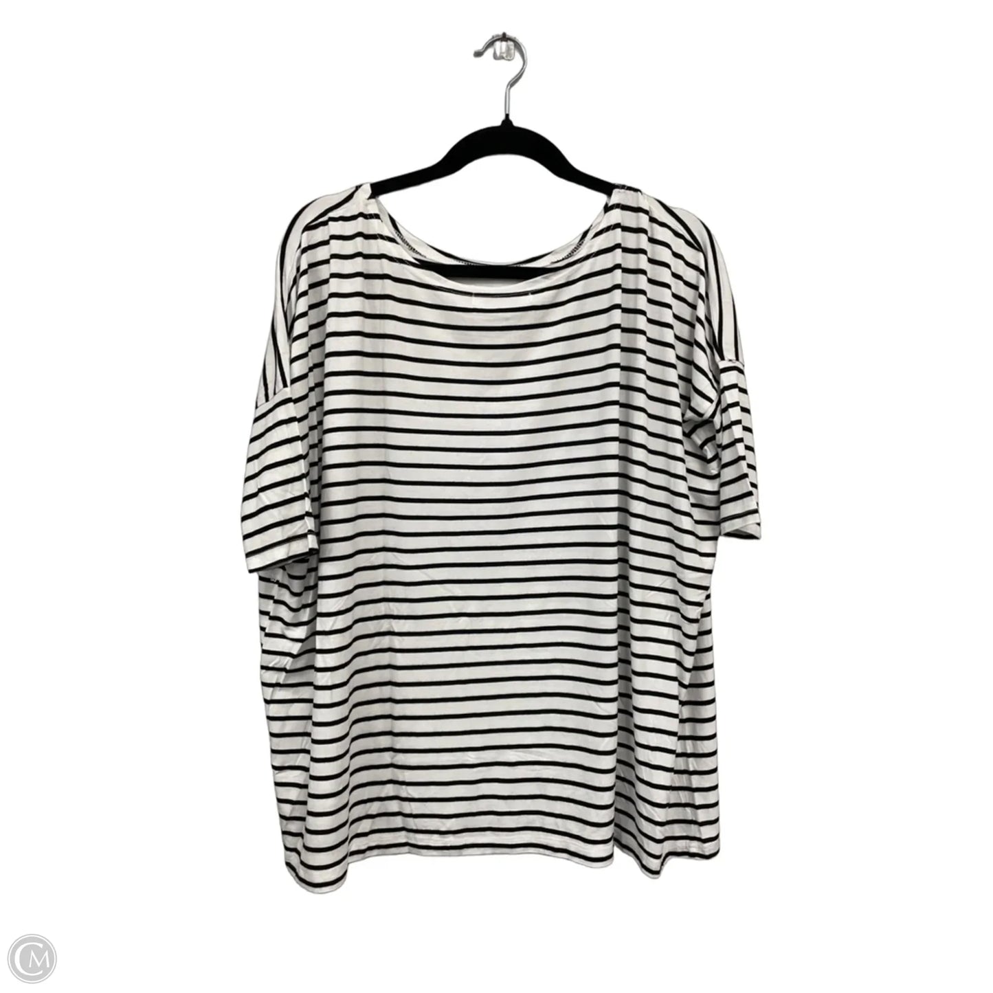 Top Short Sleeve By Clothes Mentor In Black & White, Size: S
