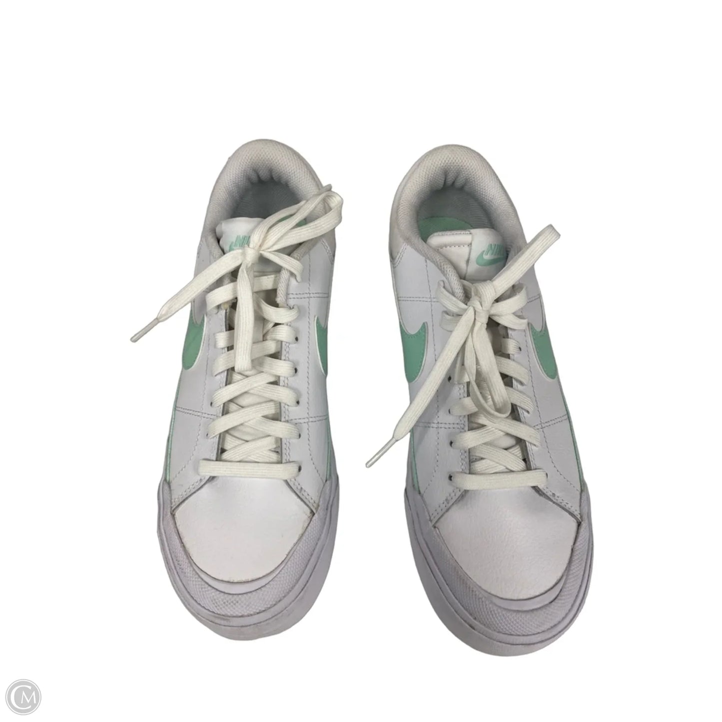 Shoes Sneakers By Nike In Green & White, Size: 10