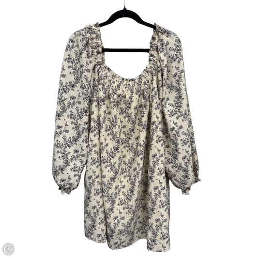 Dress Casual Short By Cmb In Cream, Size: L
