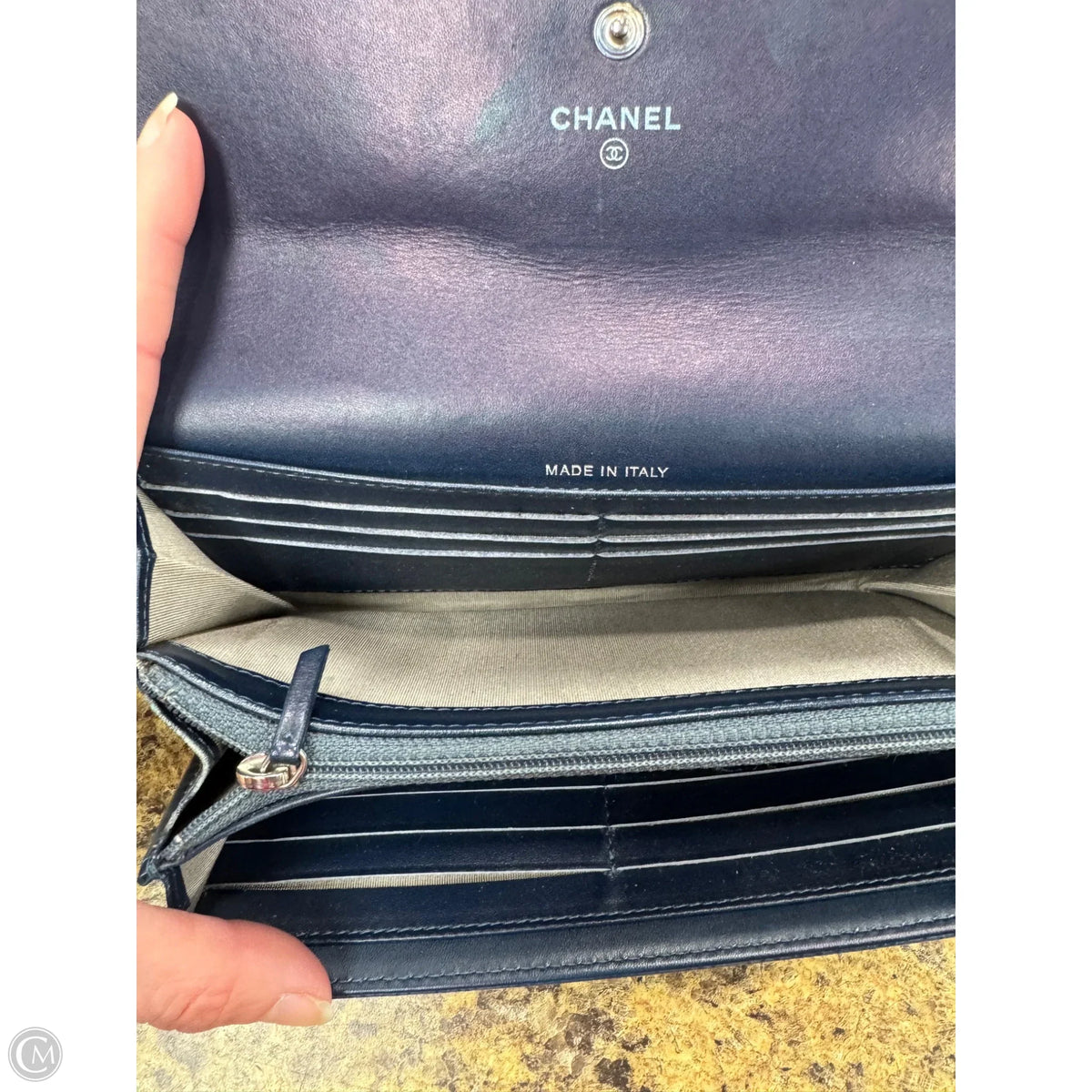 Wallet Luxury Designer By Chanel, Size: Medium
