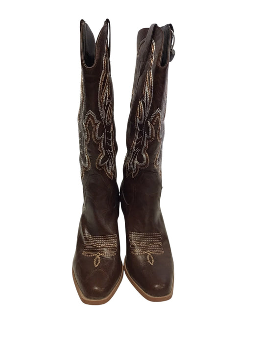 Boots Western By Clothes Mentor In Brown, Size: 7.5