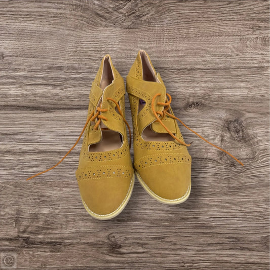 Shoes Heels Block By Clothes Mentor In Yellow, Size: 11